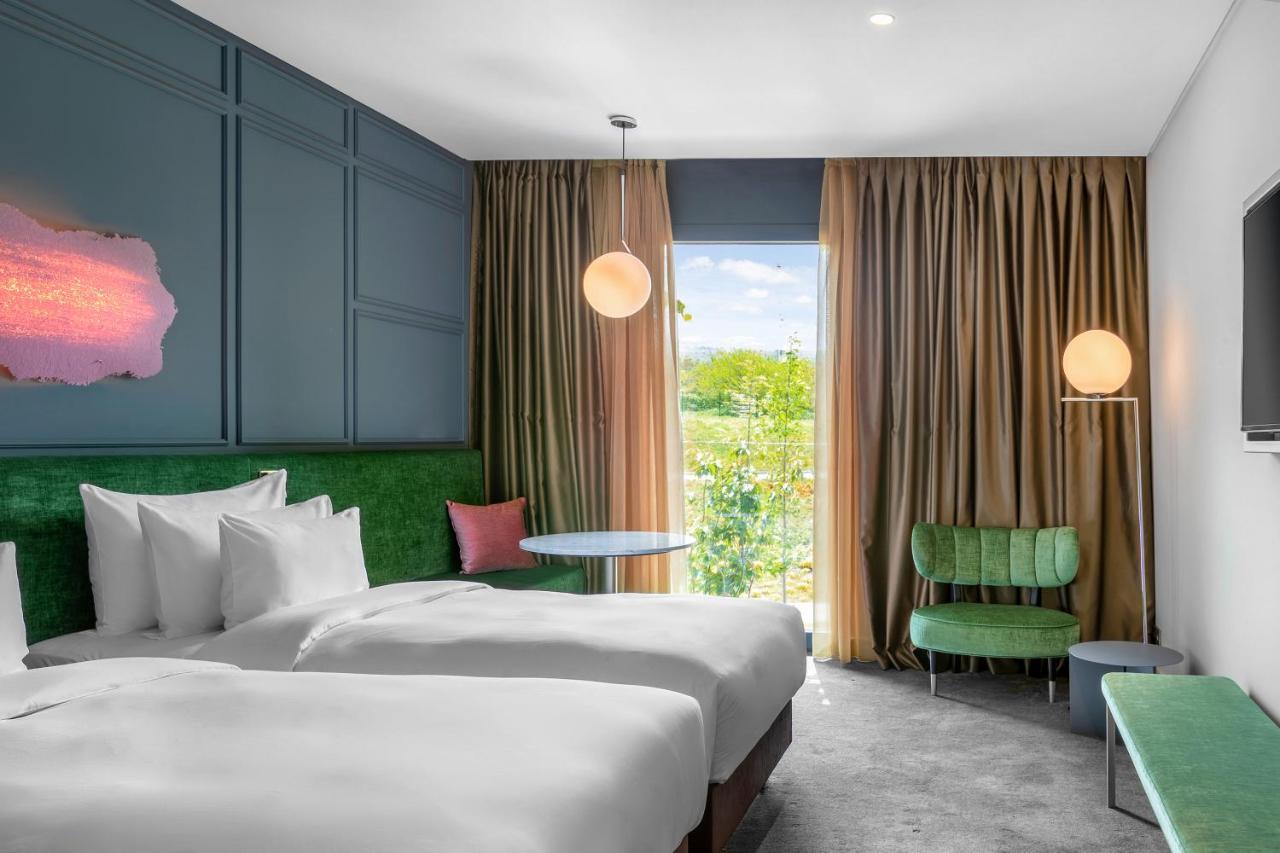Tsinandali Estate, A Radisson Collection Hotel Eksteriør billede A room at the hotel